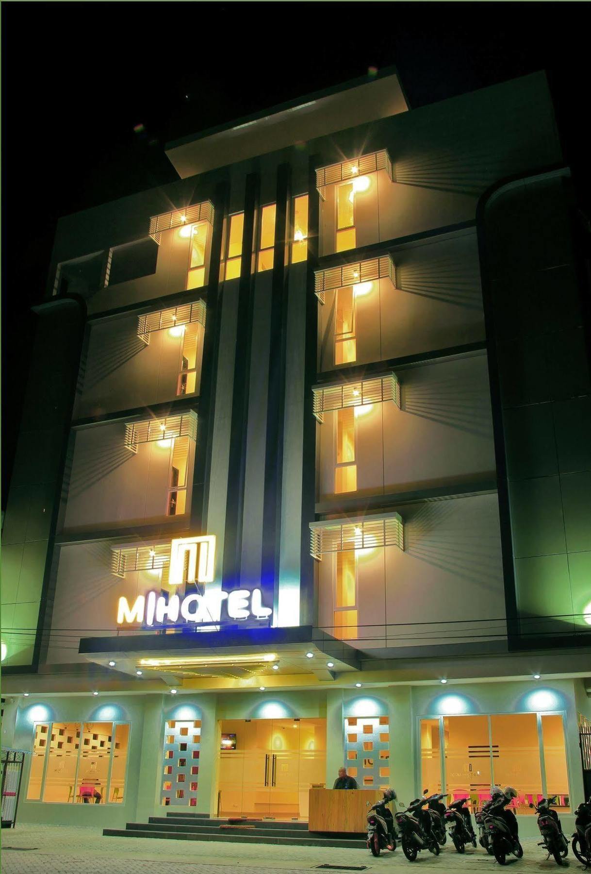 M Hotel Матарам Екстер'єр фото