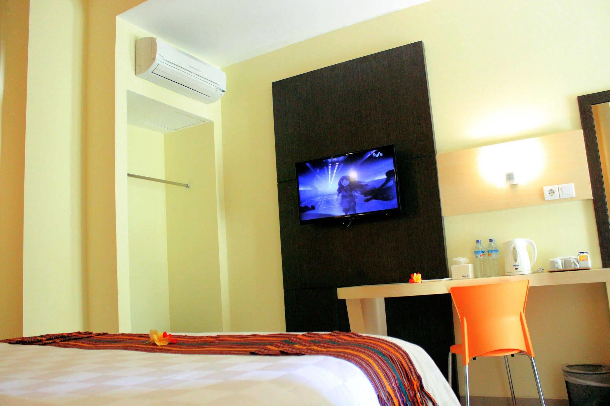 M Hotel Матарам Екстер'єр фото