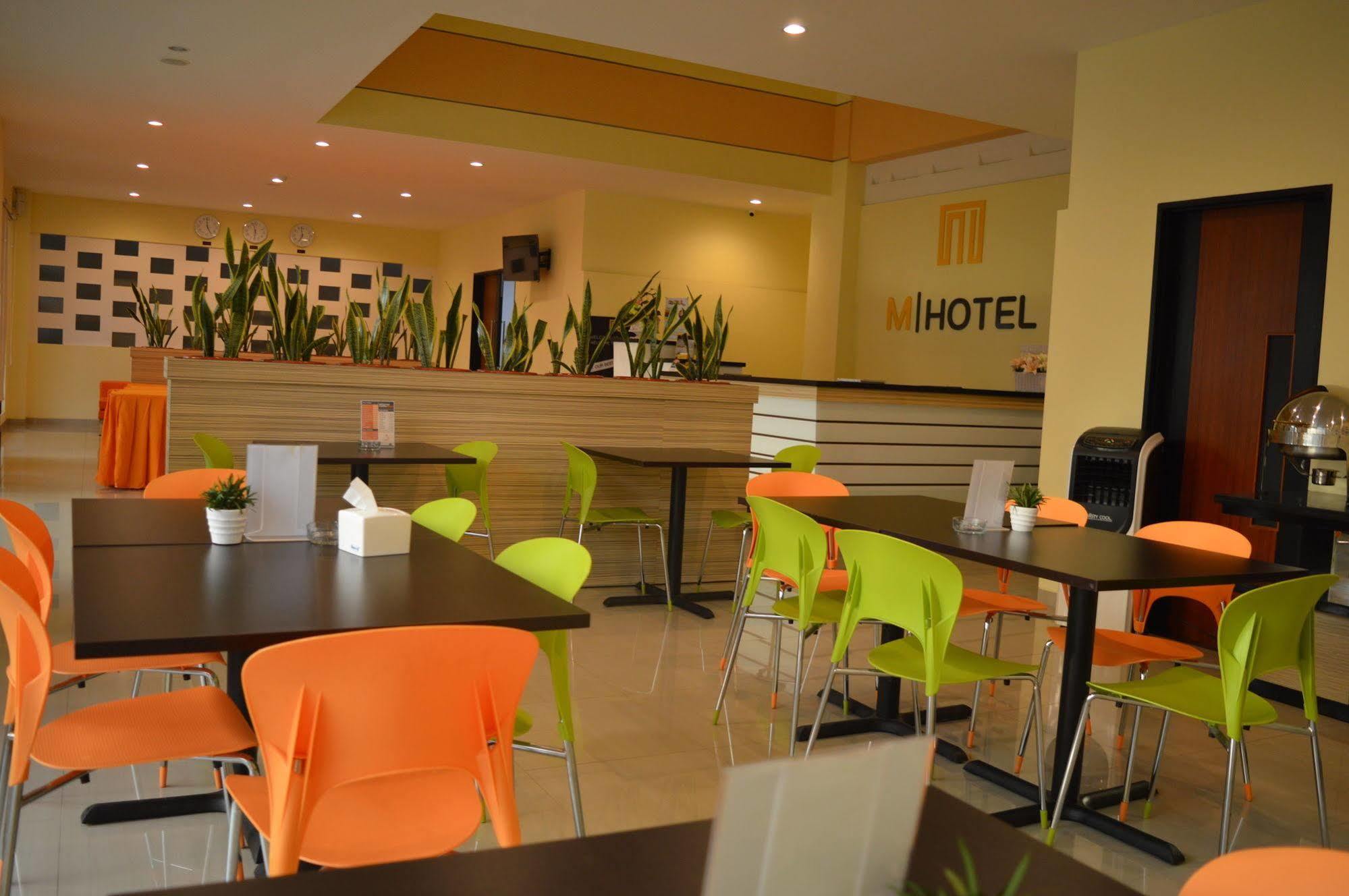 M Hotel Матарам Екстер'єр фото